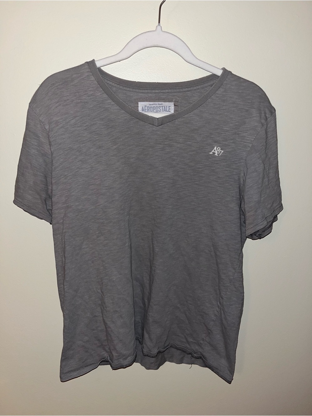Aeropostale Men's Gray Short-Sleeve V-Neck Tee with A87 Logo
